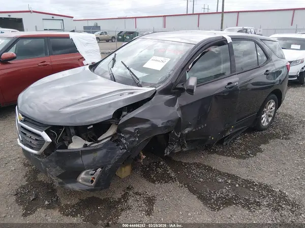 2GNAXHEV8J6106456 2018 CHEVROLET EQUINOX - Image 2