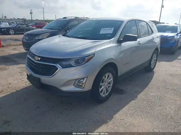 2GNAXHEV8J6110345 2018 CHEVROLET EQUINOX - Image 2