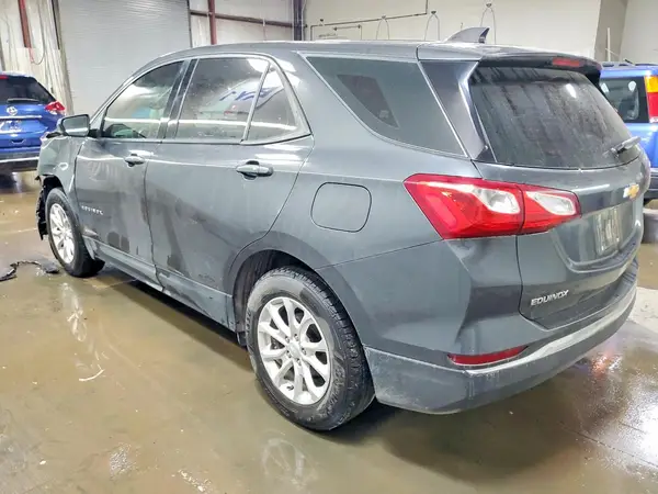 2GNAXHEV8J6114864 2018 CHEVROLET EQUINOX - Image 2