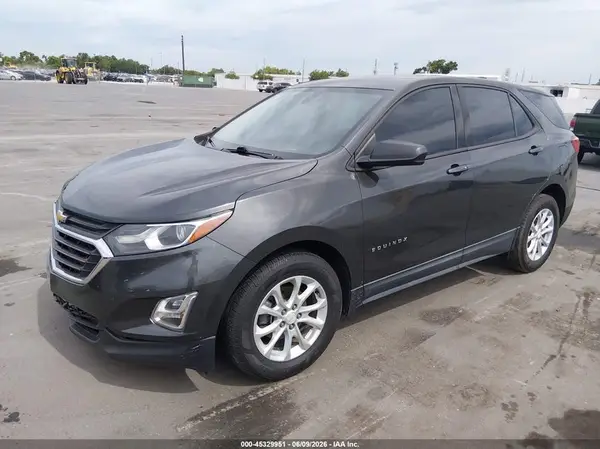 2GNAXHEV8J6116534 2018 CHEVROLET EQUINOX - Image 2