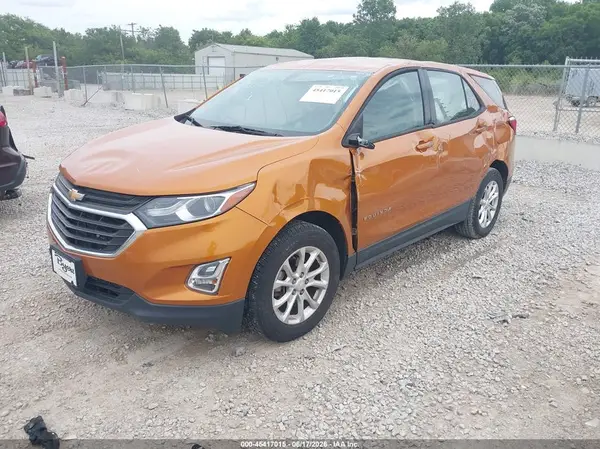 2GNAXHEV8J6123158 2018 CHEVROLET EQUINOX - Image 2