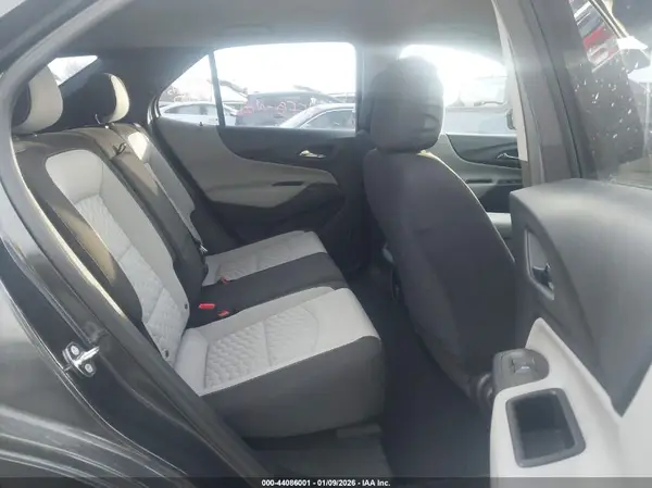 2GNAXHEV8J6126660 2018 CHEVROLET EQUINOX - Image 8