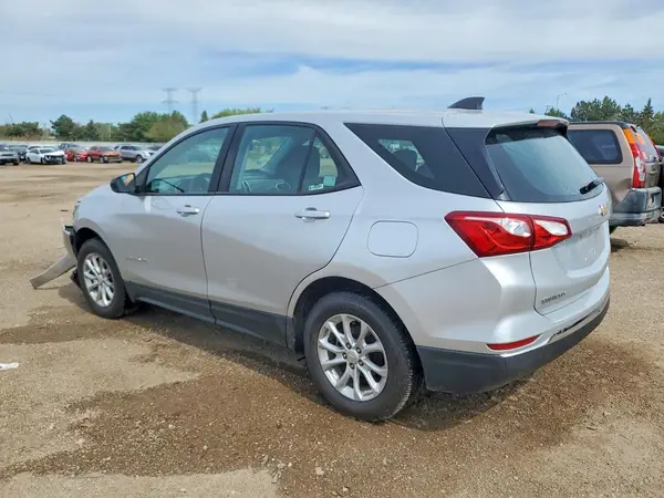 2GNAXHEV8J6127663 2018 CHEVROLET EQUINOX - Image 2