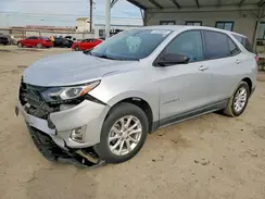 2GNAXHEV8J6131681 2018 CHEVROLET EQUINOX