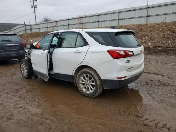 2GNAXHEV8J6133799 2018 CHEVROLET EQUINOX - Image 2