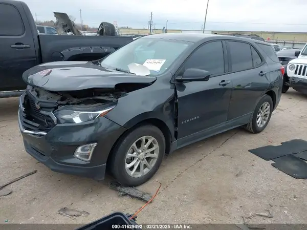 2GNAXHEV8J6134953 2018 CHEVROLET EQUINOX - Image 2