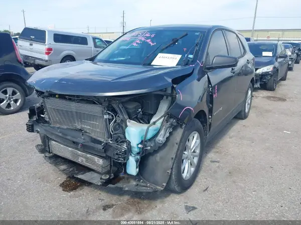 2GNAXHEV8J6155821 2018 CHEVROLET EQUINOX - Image 2