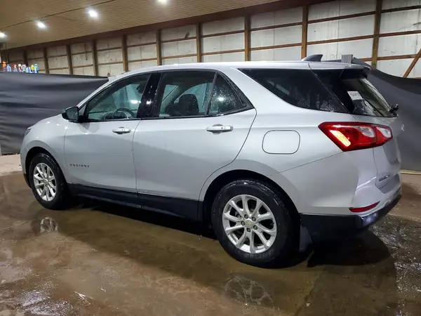 2GNAXHEV8J6189127 2018 CHEVROLET EQUINOX - Image 2
