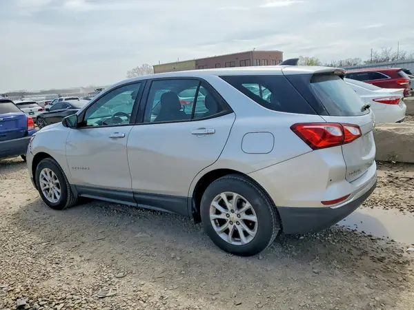2GNAXHEV8J6197695 2018 CHEVROLET EQUINOX - Image 2