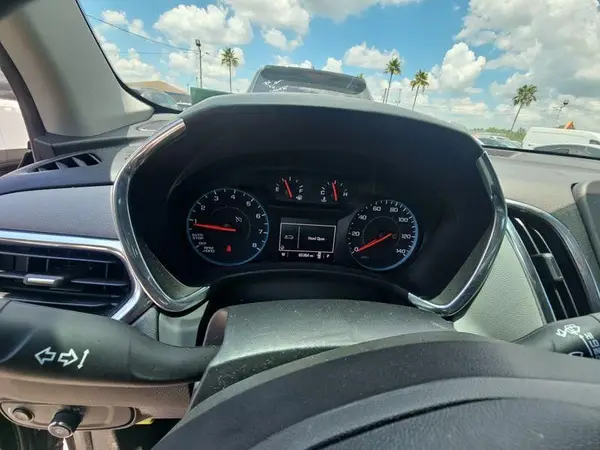 2GNAXHEV8J6211045 2018 CHEVROLET EQUINOX - Image 2