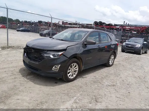 2GNAXHEV8J6270080 2018 CHEVROLET EQUINOX - Image 2
