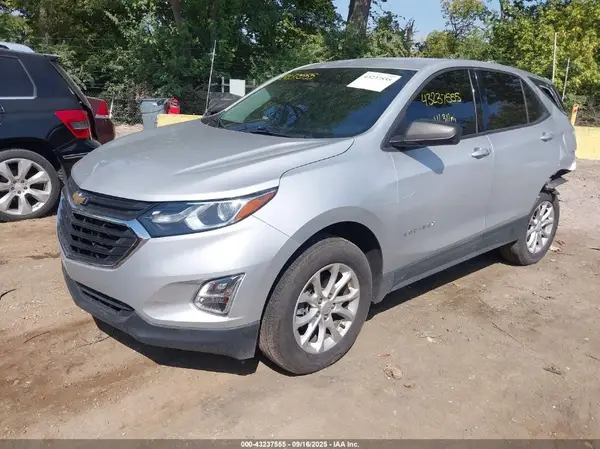 2GNAXHEV8J6291320 2018 CHEVROLET EQUINOX - Image 2