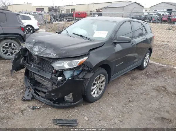 2GNAXHEV8J6307855 2018 CHEVROLET EQUINOX - Image 2