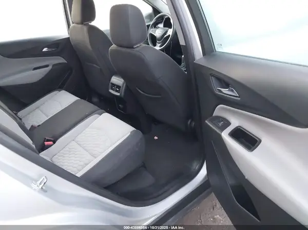 2GNAXHEV8J6344551 2018 CHEVROLET EQUINOX - Image 8