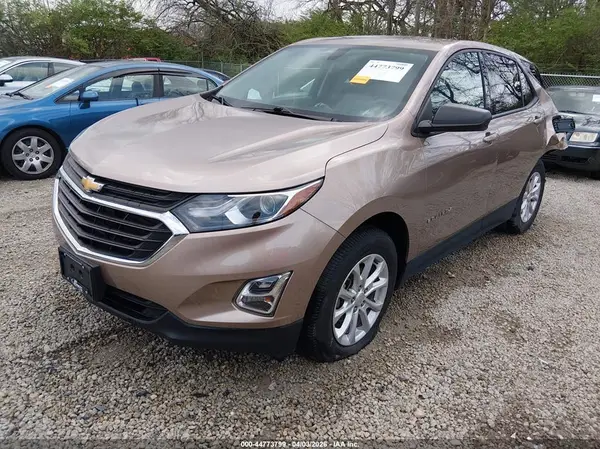 2GNAXHEV8K6135876 2019 CHEVROLET EQUINOX - Image 2