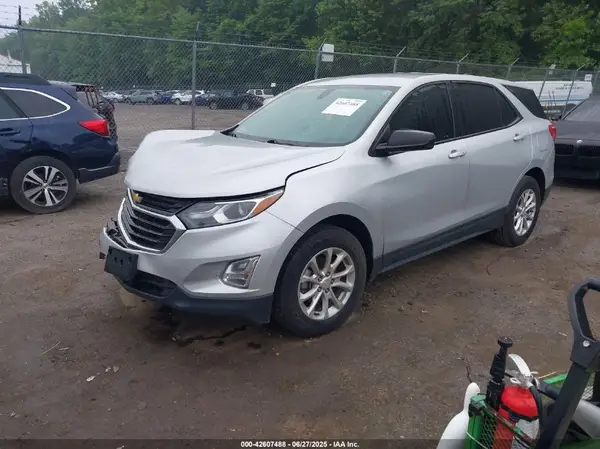 2GNAXHEV8K6260280 2019 CHEVROLET EQUINOX - Image 2