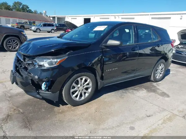 2GNAXHEV8K6294784 2019 CHEVROLET EQUINOX - Image 2