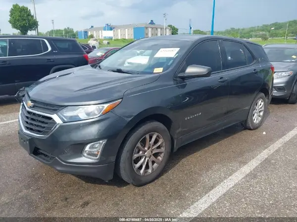 2GNAXHEV9J6105560 2018 CHEVROLET EQUINOX - Image 2