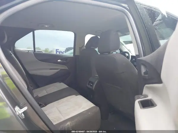 2GNAXHEV9J6105560 2018 CHEVROLET EQUINOX - Image 8