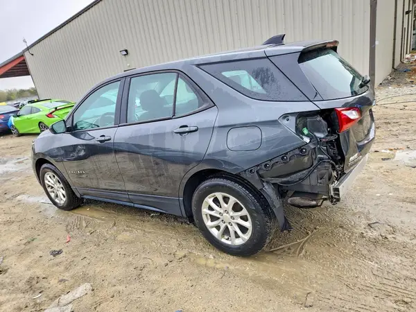2GNAXHEV9J6105624 2018 CHEVROLET EQUINOX - Image 2