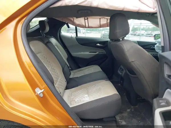2GNAXHEV9J6114582 2018 CHEVROLET EQUINOX - Image 8