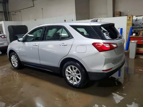 2GNAXHEV9J6133603 2018 CHEVROLET EQUINOX - Image 2