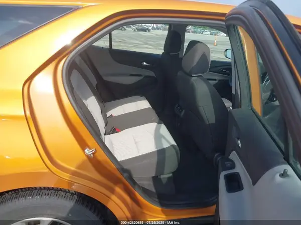 2GNAXHEV9J6159585 2018 CHEVROLET EQUINOX - Image 8