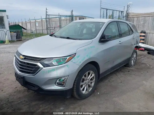 2GNAXHEV9J6178203 2018 CHEVROLET EQUINOX - Image 2