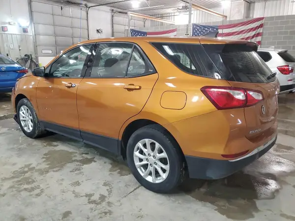 2GNAXHEV9J6183627 2018 CHEVROLET EQUINOX - Image 2