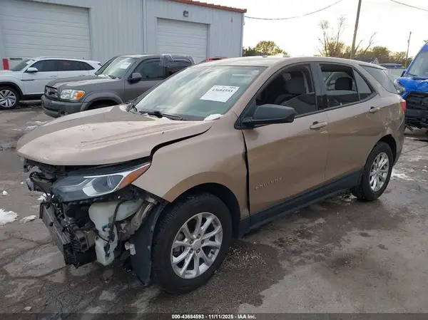 2GNAXHEV9J6191498 2018 CHEVROLET EQUINOX - Image 2