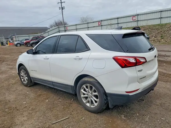 2GNAXHEV9J6207828 2018 CHEVROLET EQUINOX - Image 2