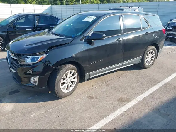 2GNAXHEV9J6224421 2018 CHEVROLET EQUINOX - Image 2