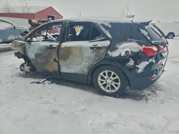 2GNAXHEV9J6286370 2018 CHEVROLET EQUINOX - Image 2