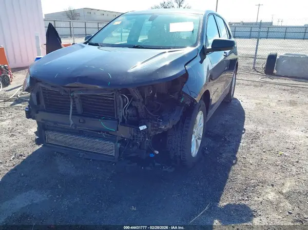 2GNAXHEV9J6315978 2018 CHEVROLET EQUINOX - Image 2
