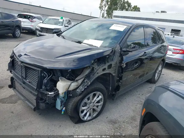 2GNAXHEV9J6348656 2018 CHEVROLET EQUINOX - Image 2
