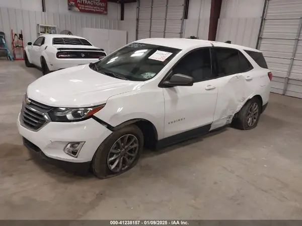 2GNAXHEV9K6196119 2019 CHEVROLET EQUINOX - Image 2