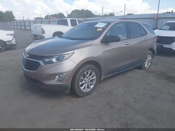 2GNAXHEV9K6290422 2019 CHEVROLET EQUINOX - Image 2