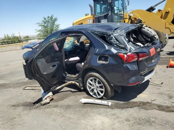 2GNAXHEV9N6116631 2022 CHEVROLET EQUINOX - Image 2