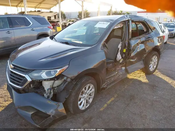 2GNAXHEVXJ6153407 2018 CHEVROLET EQUINOX - Image 2