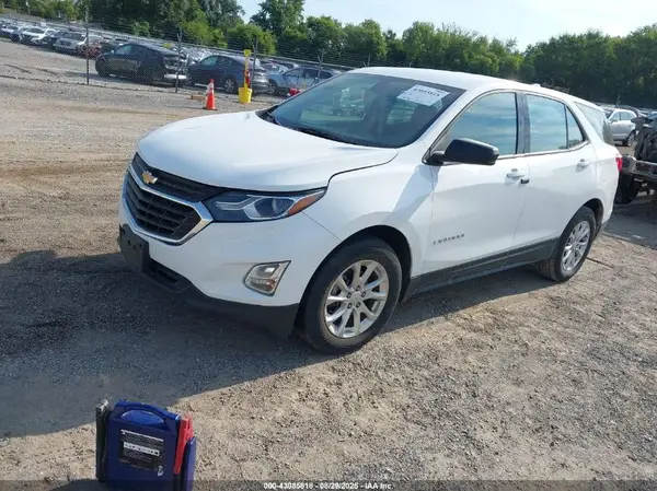 2GNAXHEVXJ6213704 2018 CHEVROLET EQUINOX - Image 2