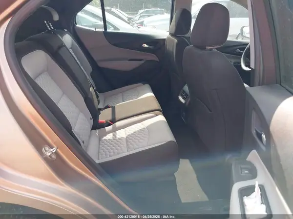 2GNAXHEVXJ6224492 2018 CHEVROLET EQUINOX - Image 8
