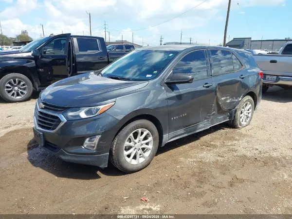 2GNAXHEVXJ6236383 2018 CHEVROLET EQUINOX - Image 2