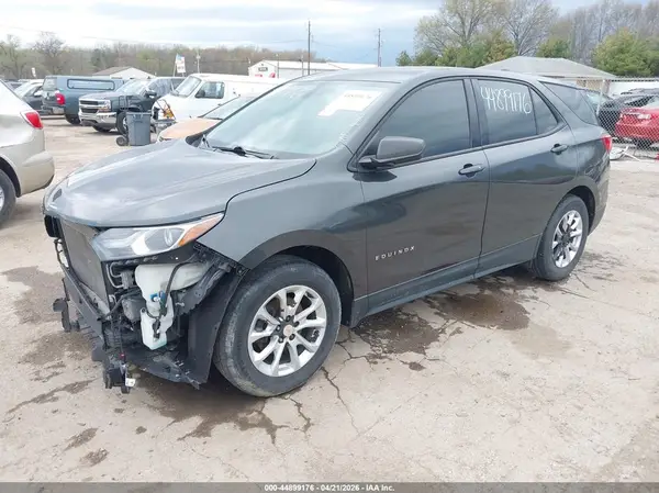 2GNAXHEVXJ6238473 2018 CHEVROLET EQUINOX - Image 2