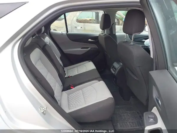 2GNAXHEVXJ6282392 2018 CHEVROLET EQUINOX - Image 8