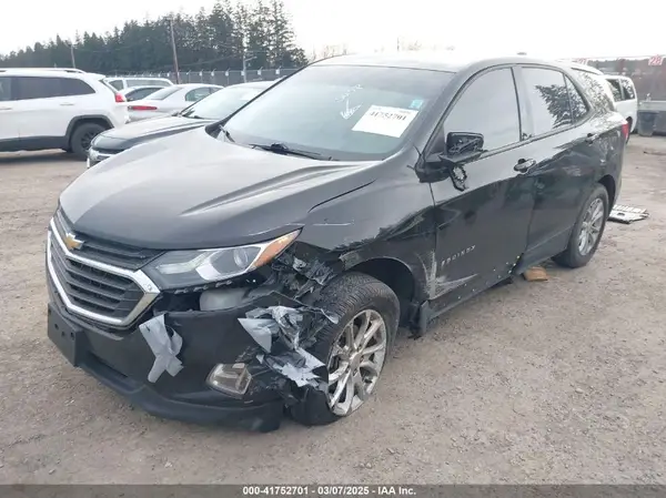 2GNAXHEVXJ6289083 2018 CHEVROLET EQUINOX - Image 2