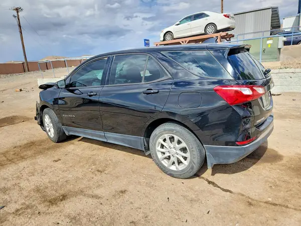 2GNAXHEVXJ6290105 2018 CHEVROLET EQUINOX - Image 2