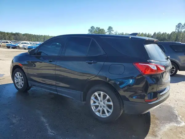 2GNAXHEVXJ6326813 2018 CHEVROLET EQUINOX - Image 2