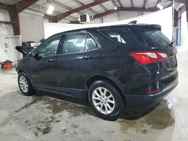2GNAXHEVXJ6332241 2018 CHEVROLET EQUINOX - Image 2