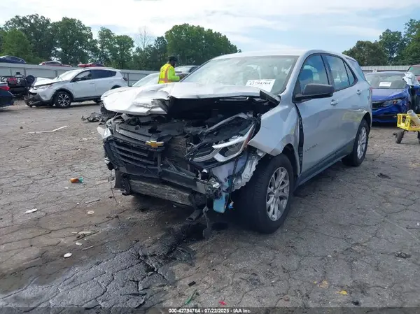 2GNAXHEVXJ6350707 2018 CHEVROLET EQUINOX - Image 2