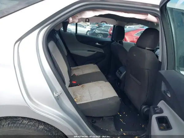 2GNAXHEVXJ6350707 2018 CHEVROLET EQUINOX - Image 8